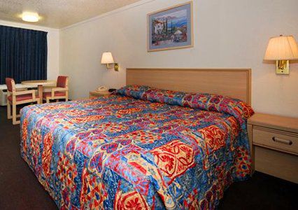 Austin Town Inn Austintown Phòng bức ảnh