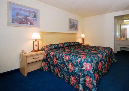 Austin Town Inn Austintown Phòng bức ảnh